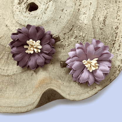 Set of 2 Vintage Flower Hair Clips
