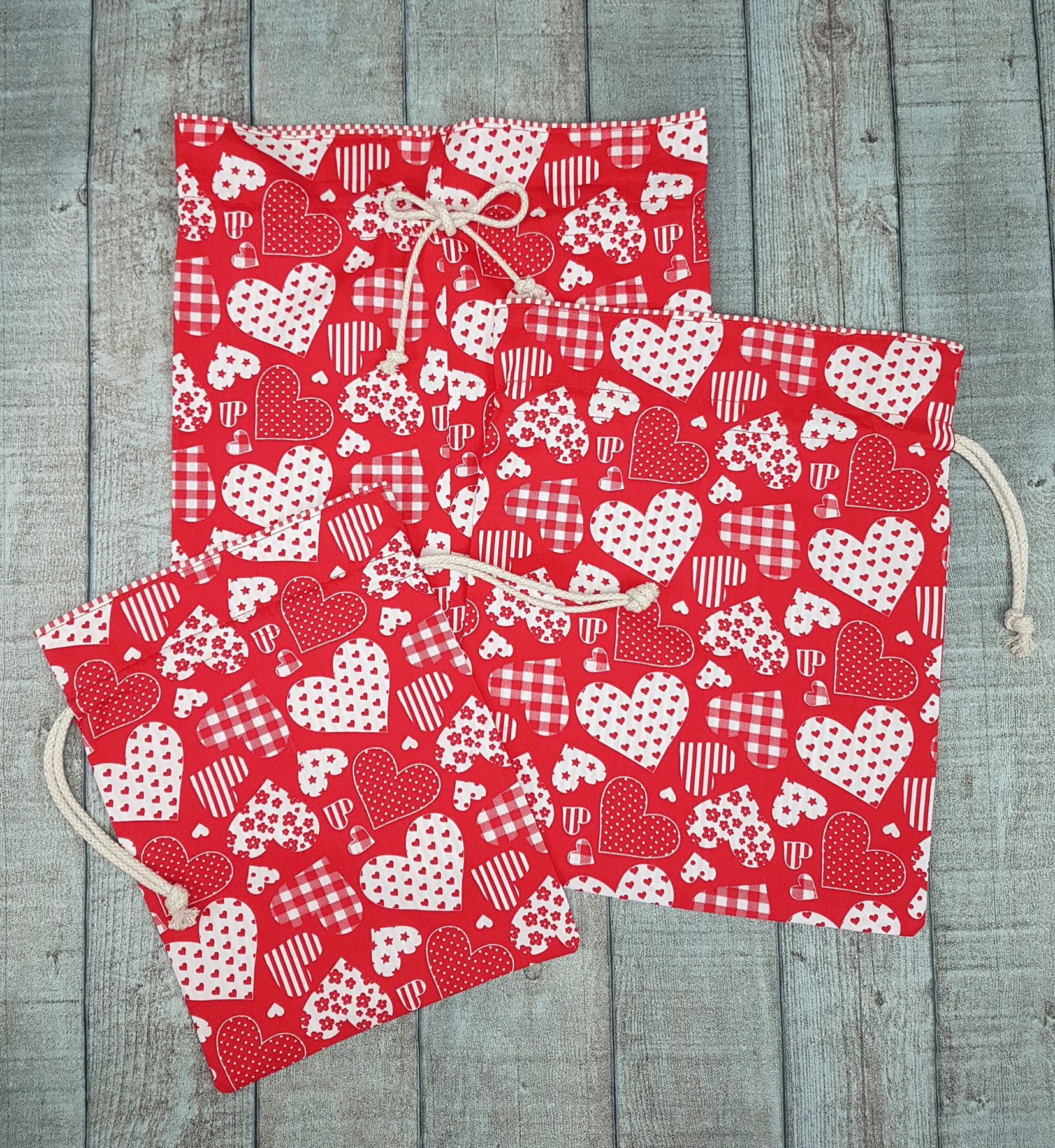 Drawstring Gift Bags Red (set of 3)